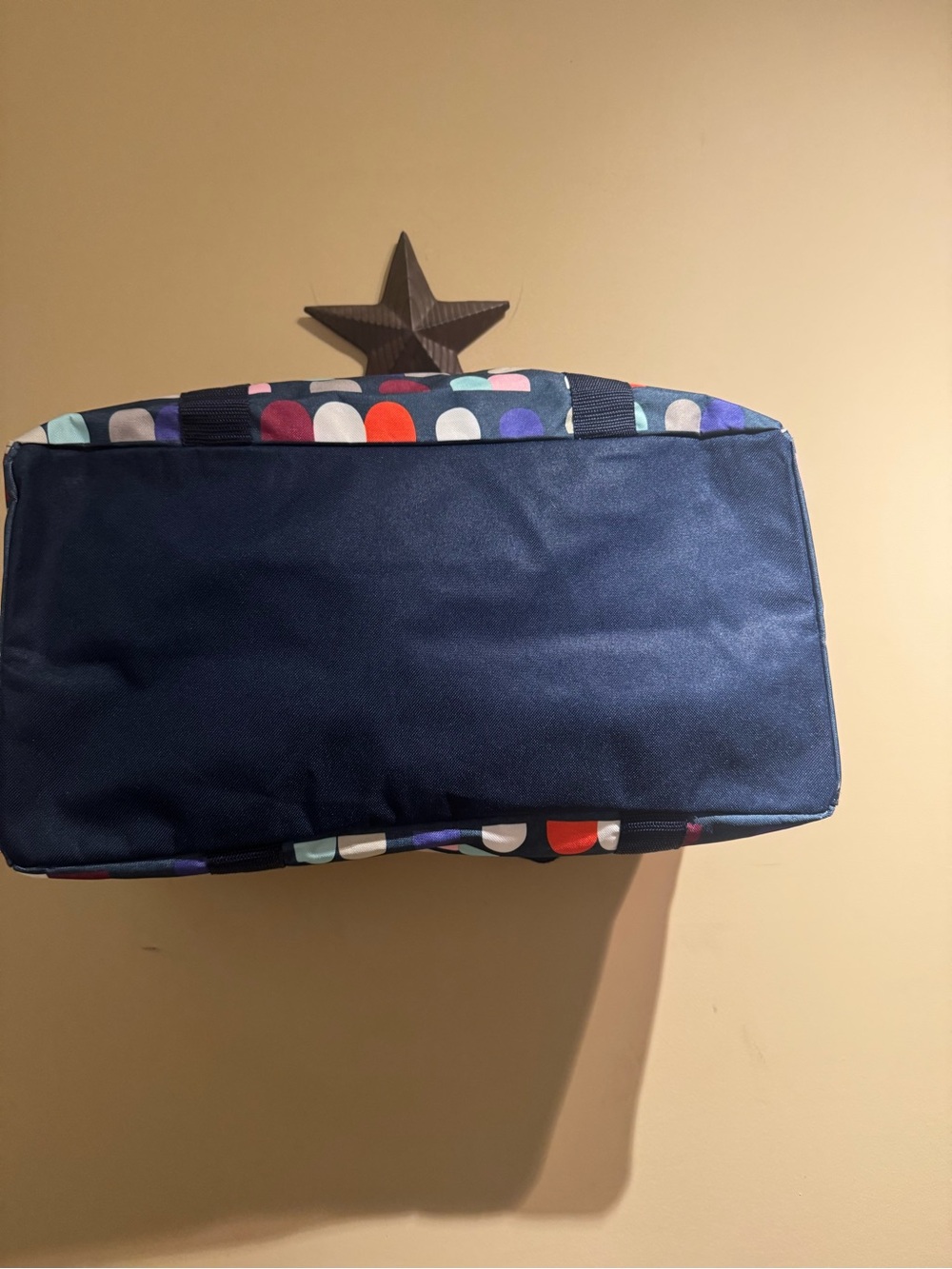 Thirty-One Medium Utility Tote in "Gumdrop Spots" (GUC) - Picture 6 of 12